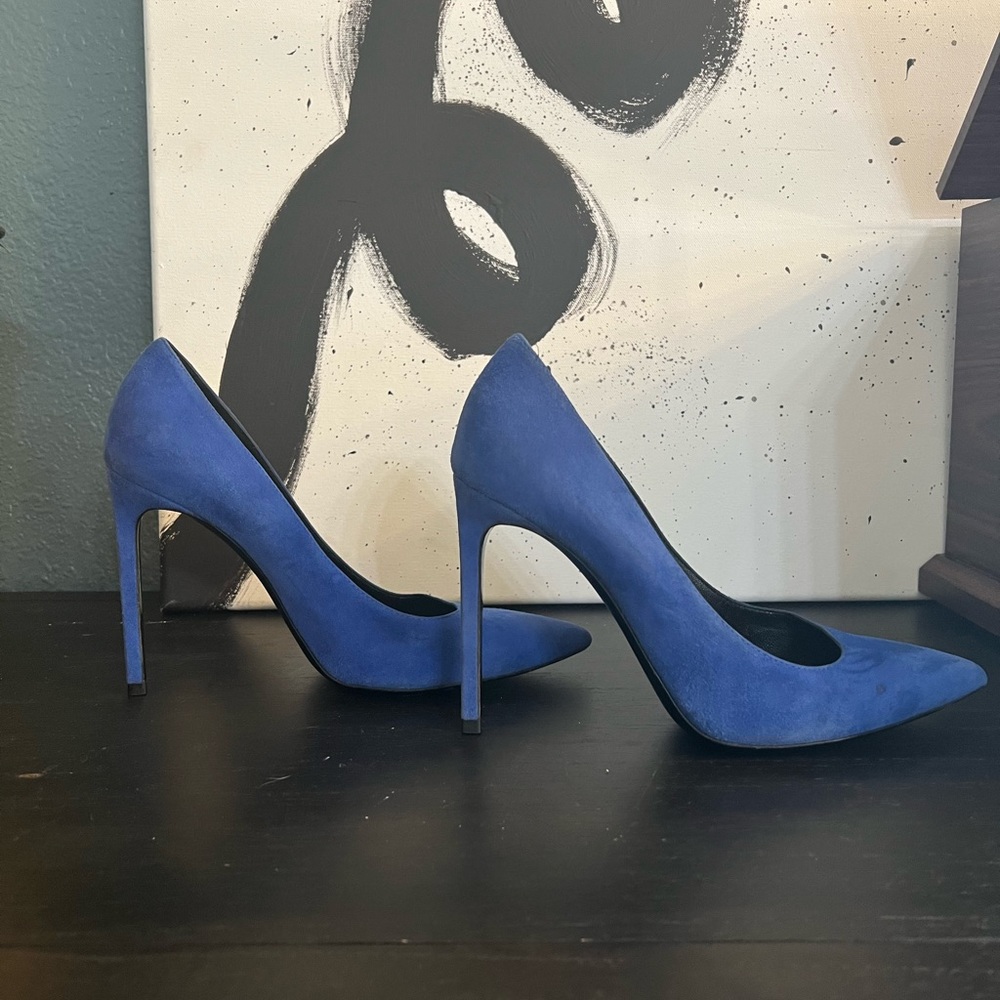 Saint Laurent Blue Seude Heels - Picture 6 of 9